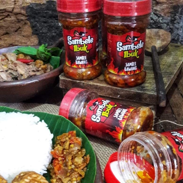 

Sambal Bawang / Sambal Bawang Pete Praktis Enak Sambele Ibuk