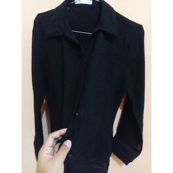 kemeja hitam preloved