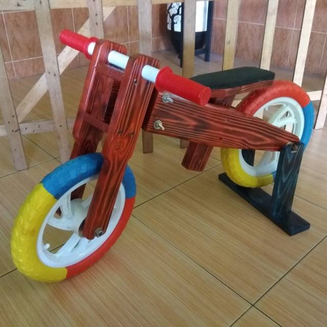 balance bike kayu