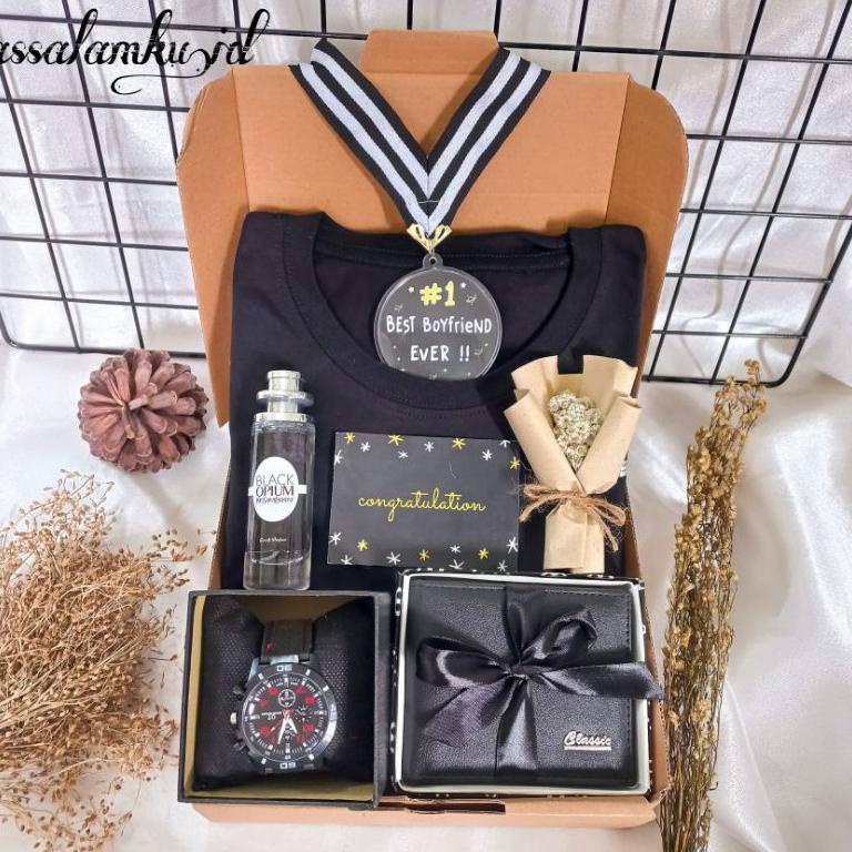 

Harga Spesial || QnQ HAMPERS COWOK KADO ULANG TAHUN / SPECIAL GIFT BOX COWOK ||Diskon@lagi