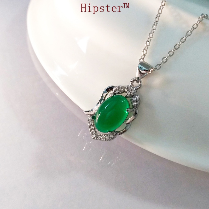 Popular Vintage Diamond Hollow Emerald Pendant Platinum Necklace