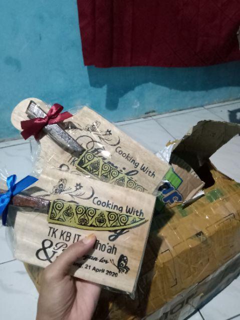 Sovenir Telnan Plus Pisau Custom Desain Size 10*20