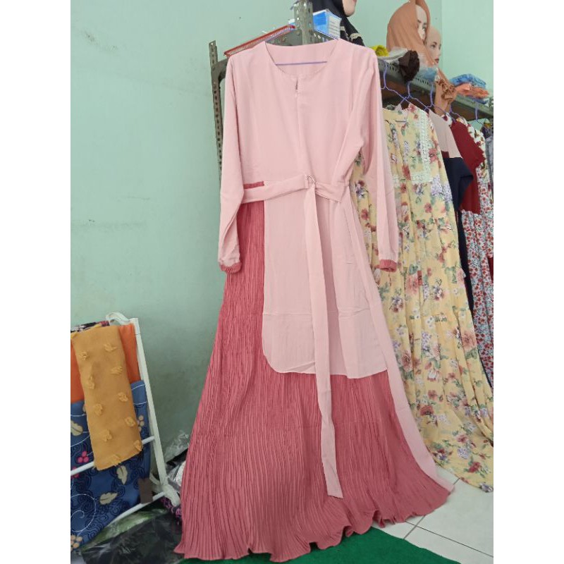 Gamis plisket Bettina