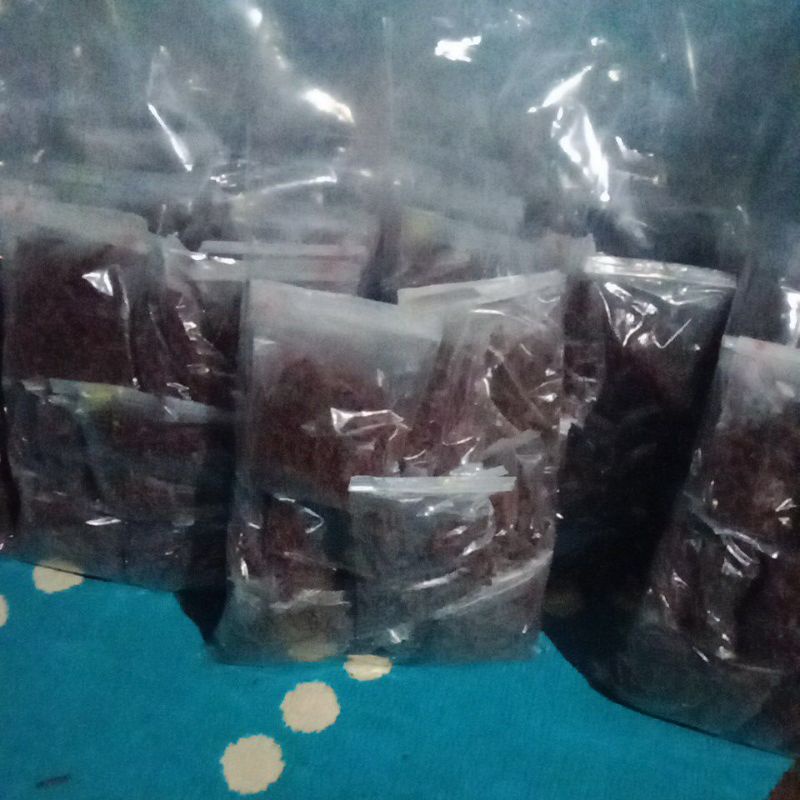 

SNACK UBI KREMES SATU PACK ISI 20 PCS