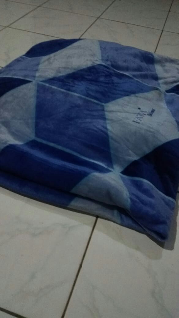 Selimut Bulu Fata Jumbo Ukuran 200x200cm