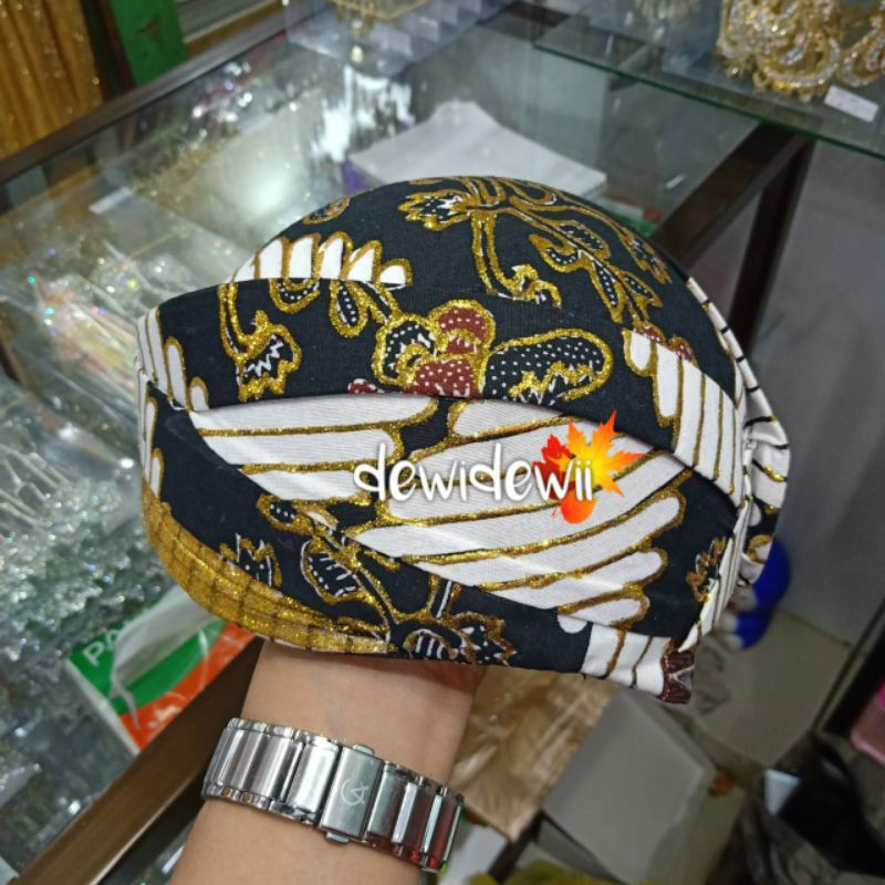 Blangkon Pengantin Solo Prodo, Motif Lereng Kembang