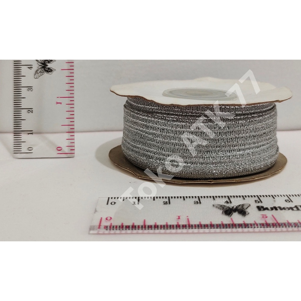 

Pita Kado Kain Metalic Metalik Perak Silver tipis 4mm 1/8" READY STOCK