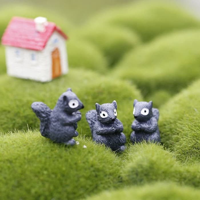Miniatures - Terrariums - Fairy Garden - Squirrel
