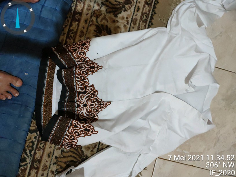 Batik Solo Pria Dewasa Sarung Setelan Baju Koko Tumpal Putih