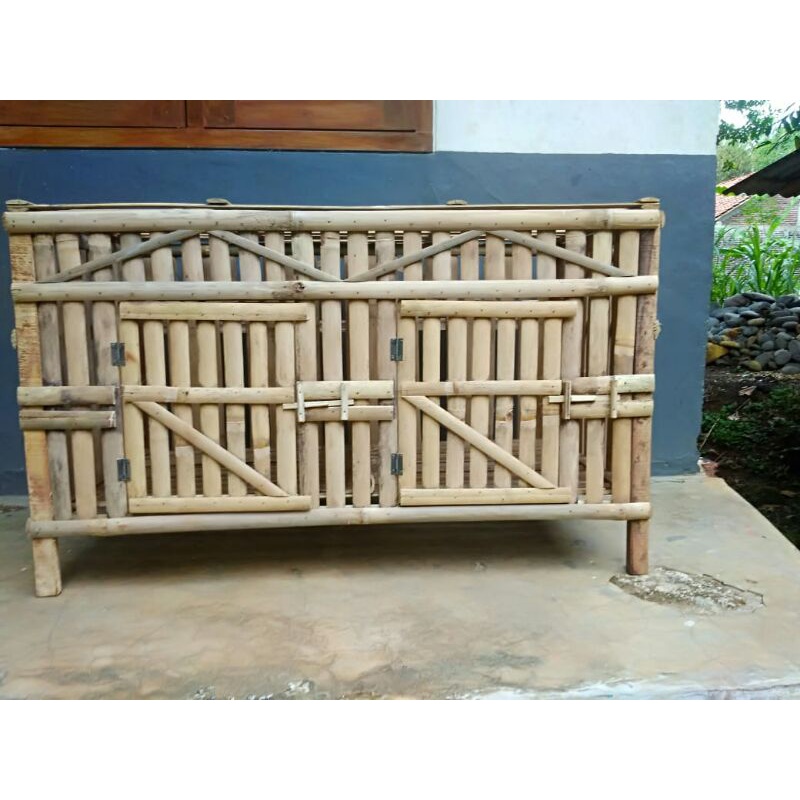 Kandang Ayam Bambu Lipat Segi Empat Rakitan Pintu 2