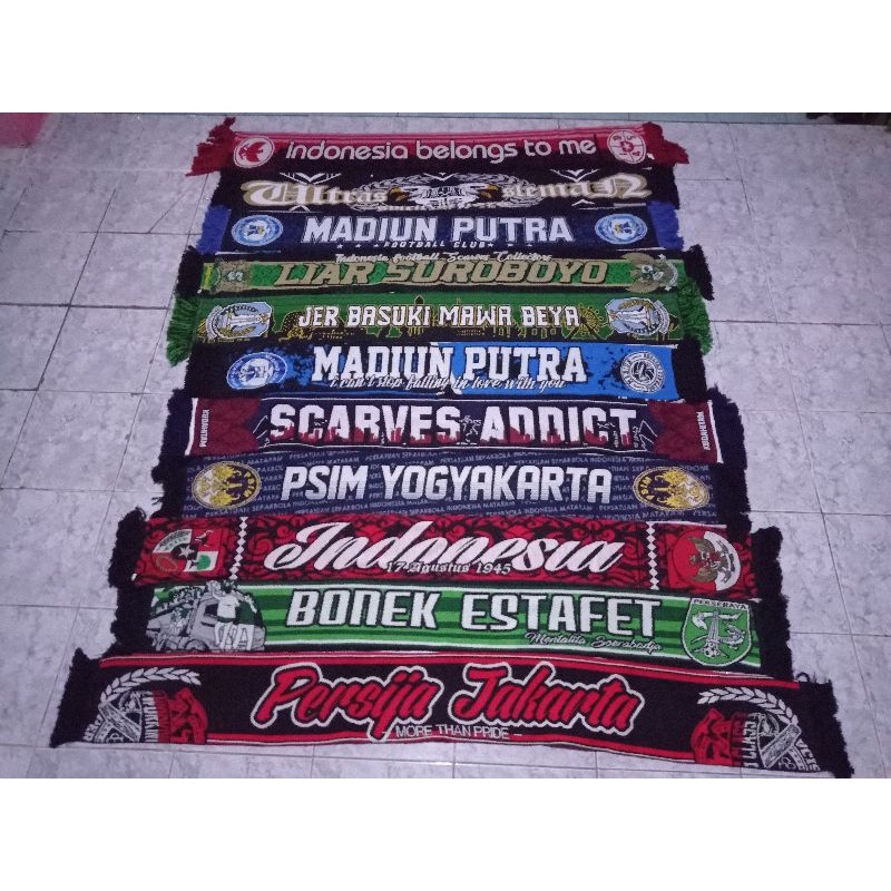 syal sepakbola Persija, Indonesia, pss, Persebaya, Madiun putra