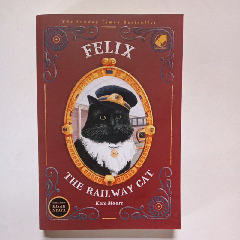 Preloved original novel Felix the Railway Cat oleh Kate Moore