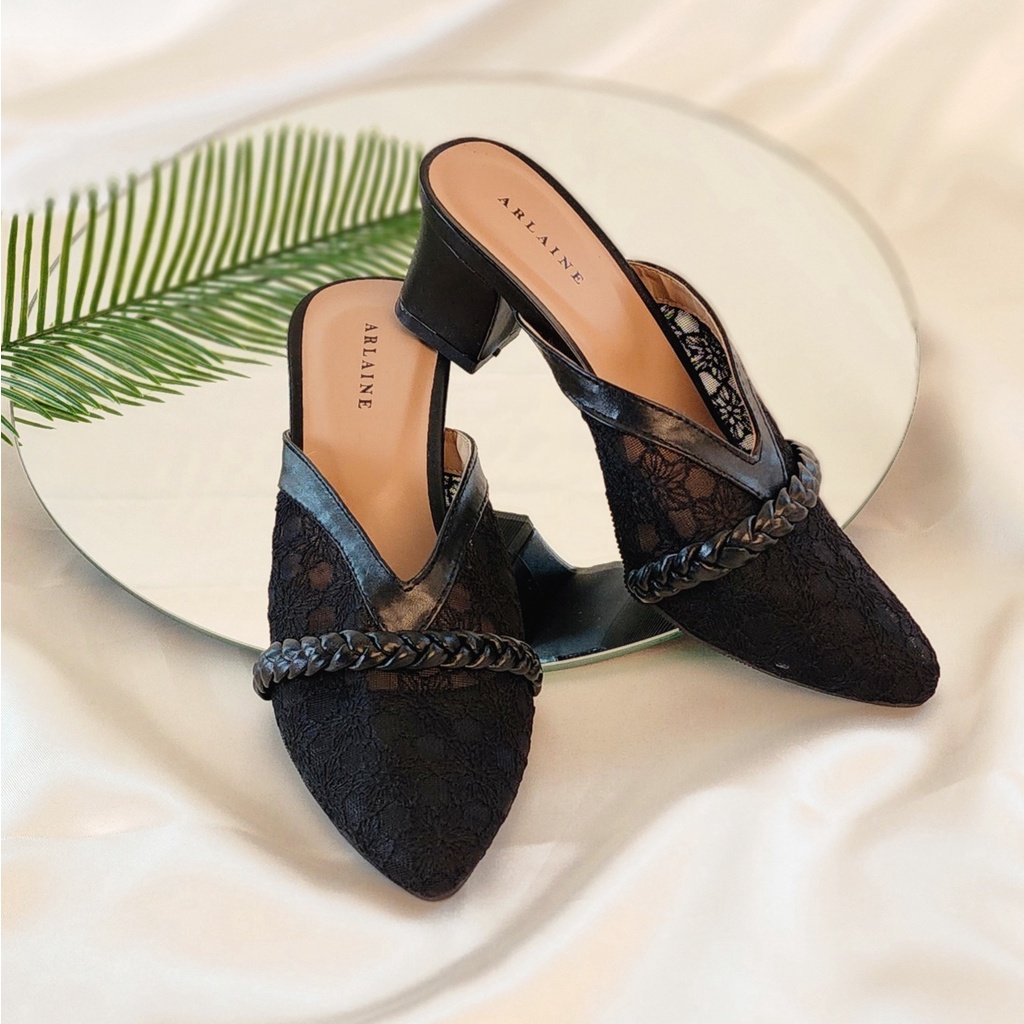 Arlaine Grace Sandal Heels Wanita / Heels 5cm / Heels Brukat / Heels Kepang / Heels Brukat 5 cm