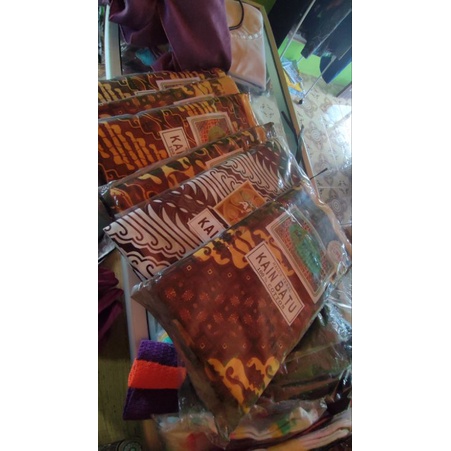 sarung batik / kain batu