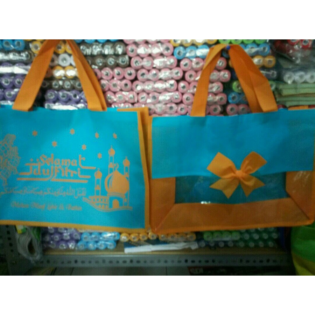 

TAS SOUVENIR PARCEL LEBARAN