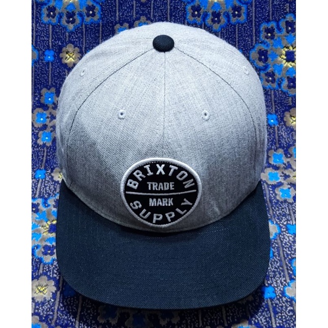 topi brixton