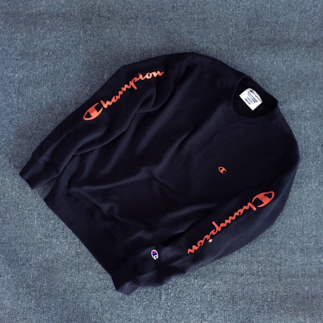 champion side script crewneck
