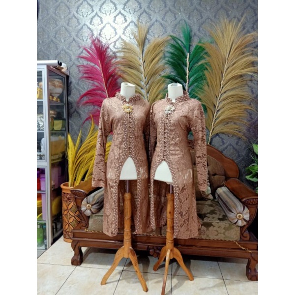 JUMBO Sepasang Kebaya Ibu Besan Mutiara