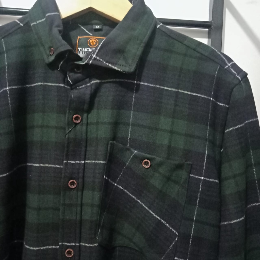 Kemeja Flanel Lengan Panjang Twenty Six