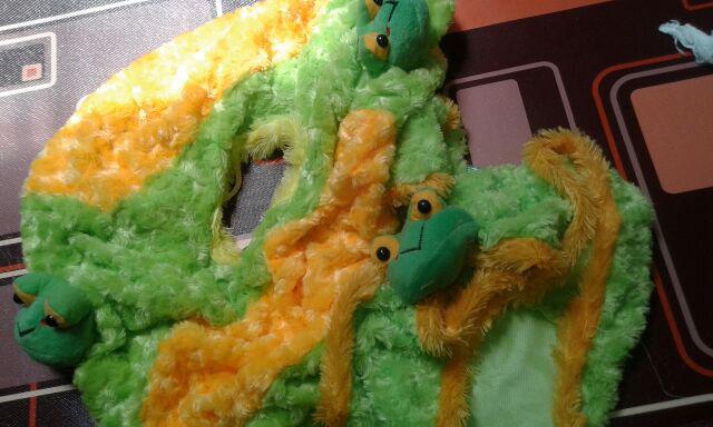 Tudung Saji Karakter Kotak Bahan Mawar