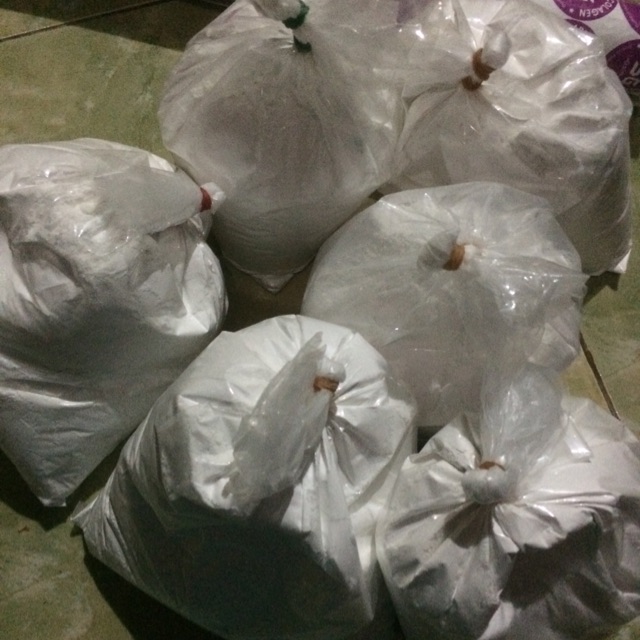 Serbuk pemutih kiloan