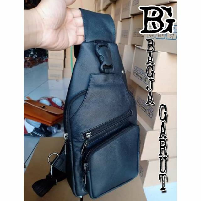 TAS KEREN /TAS SELEMPANG PRIA KEREN KULIT ASLI /WAISTBAG/SLINGBAG/BODYPACK modis keren trendy