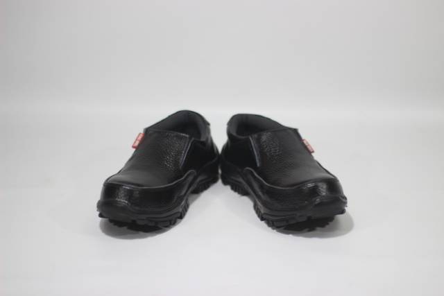 Sepatu safety shoes-proyek-kerja-lapangan-pria slop bahan kulit