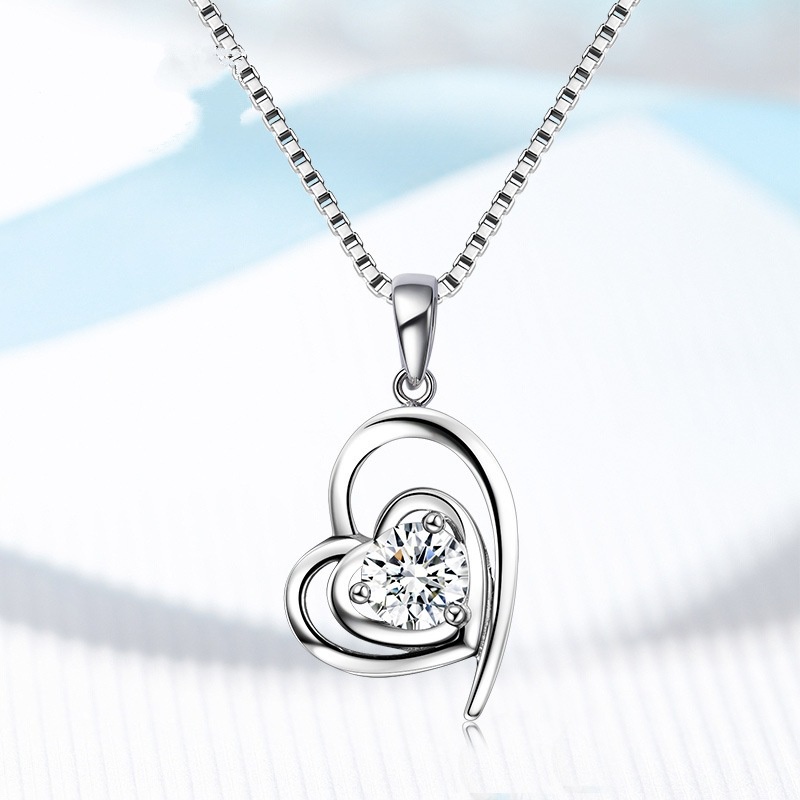 [Ready Stock]Fashion New Personalized Love Diamond Pendant Silver Necklace