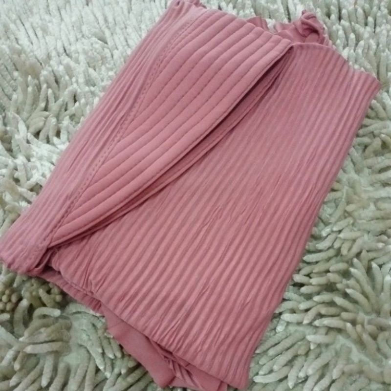 102 Gotic Bergo Prisket ORI FI HIJAB | Hijab Instan Plisket | Kerudung Kekinian | Terbaru Terlaris-Dusty pink