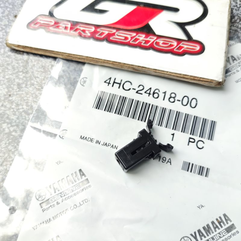 KLIP LACI AEROX ORIGINAL YAMAHA KANCINGAN DEK LACI ORI YGP 4HC-24618-00