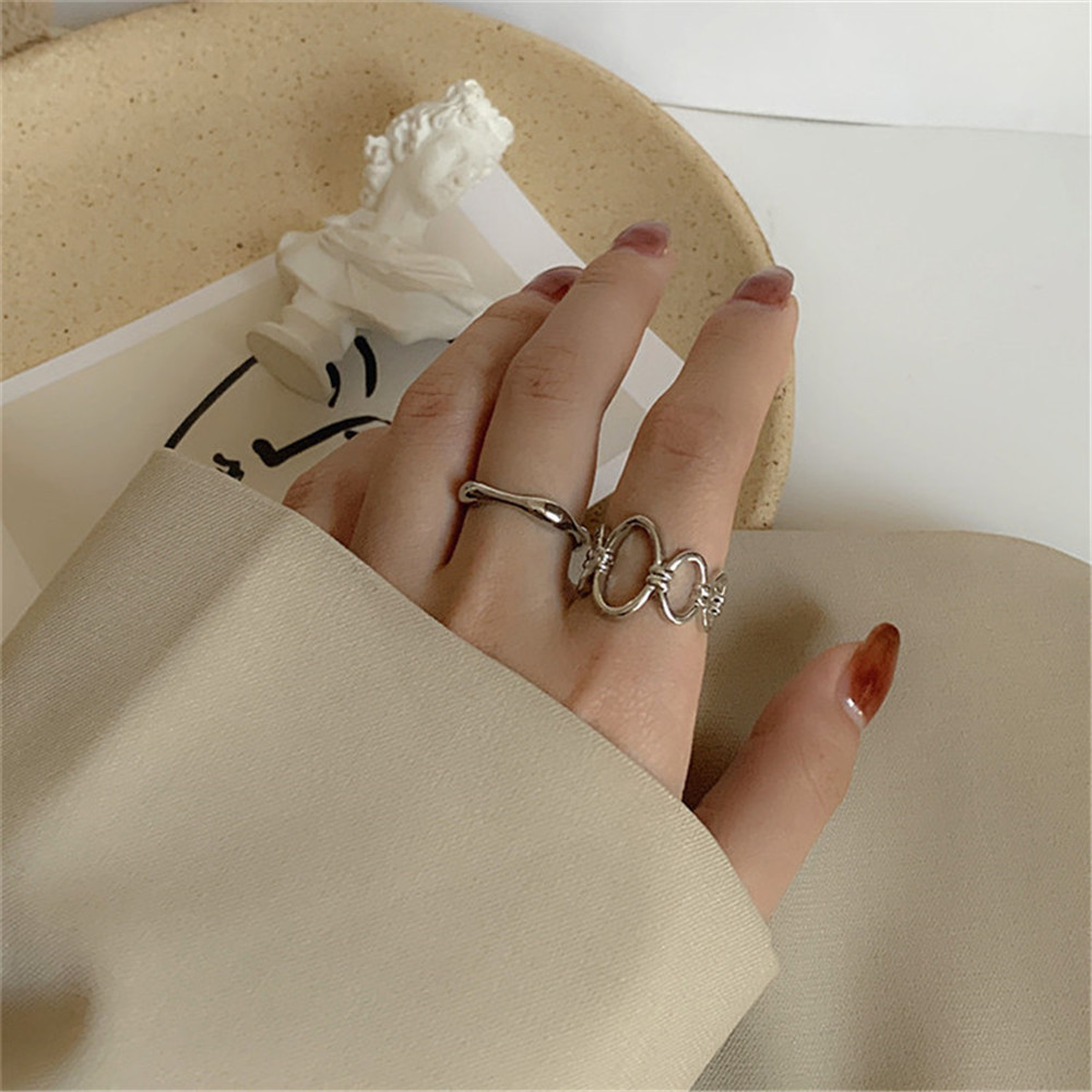 2pcs / Set Cincin Bulat Model Hollow Out Untuk Aksesoris Perhiasan