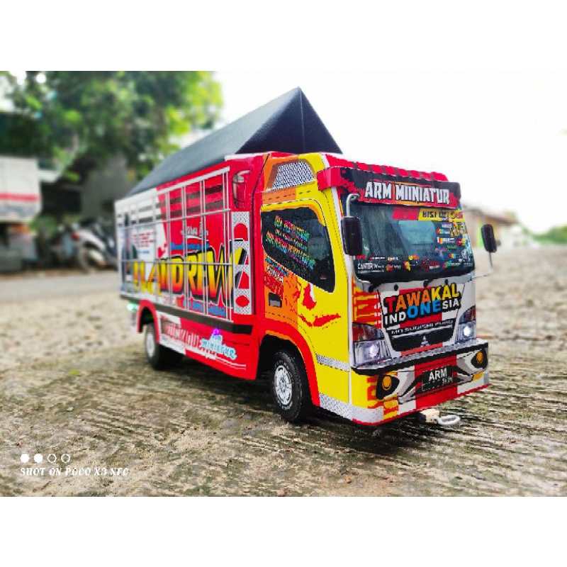 Miniatur Truck Oleng Kayu Jumbo 43 cm Tawakal Indonesia Full Lampu