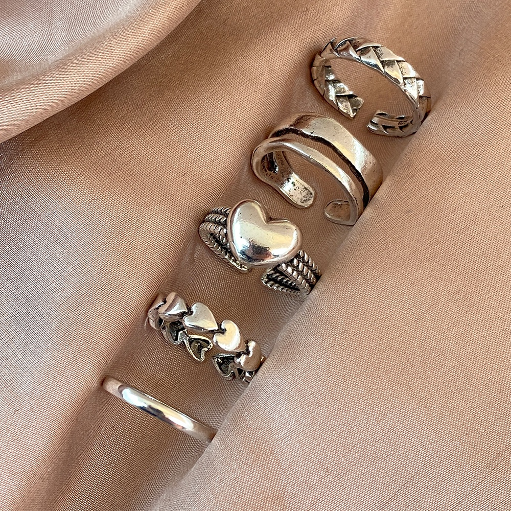 IFYOU 5pcs / set Cincin Bentuk Hati Warna Silver Gaya Vintage Untuk Wanita