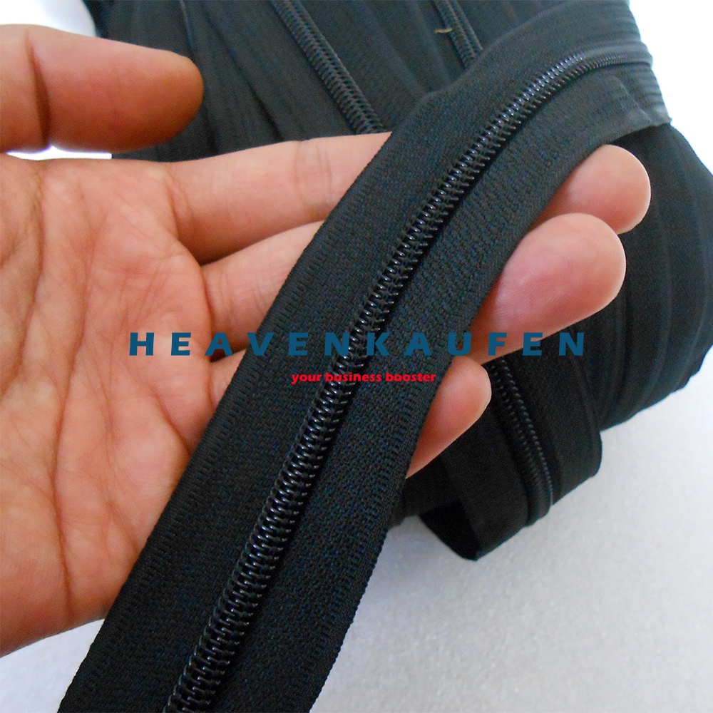 Resleting Zipper Longchain YEE Coil Nilon Gigi Halus No 5 Warna Hitam Meteran