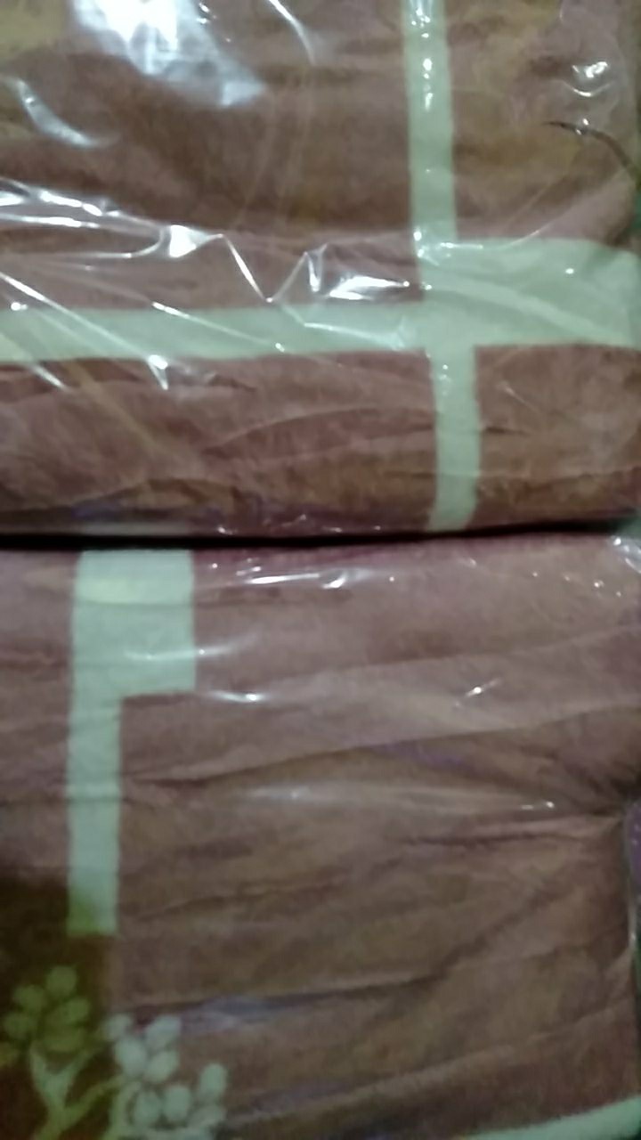 Selimut Bulu Dewasa Tebal Halus 160x200 Warna Hijau Lumut Terlaris Termurah Impor Berkualitas 800g