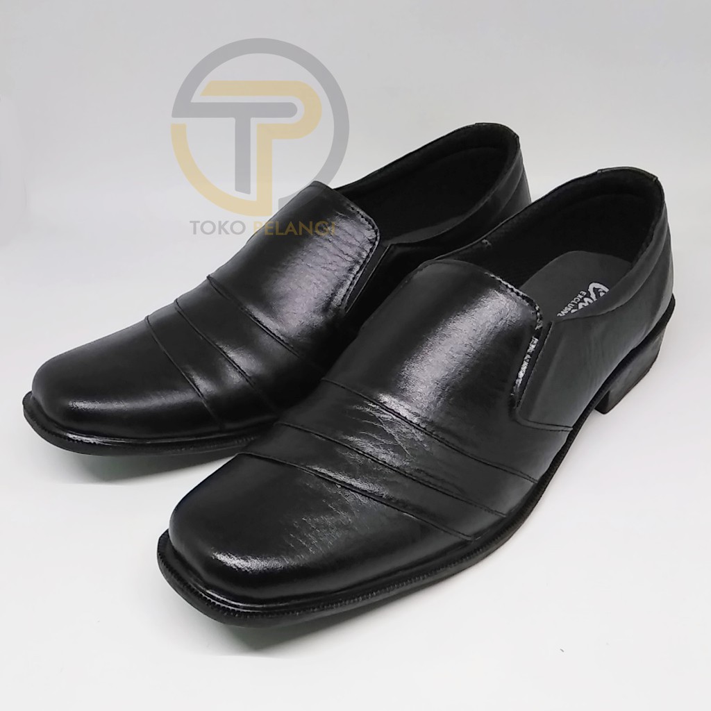 Sepatu pantofel pria kulit sintesis sepatu kerja formal warna hitam