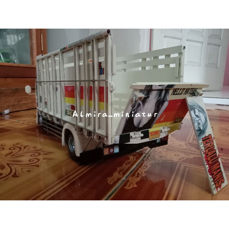 miniatur truk HASIL LOMBOK full PVC
