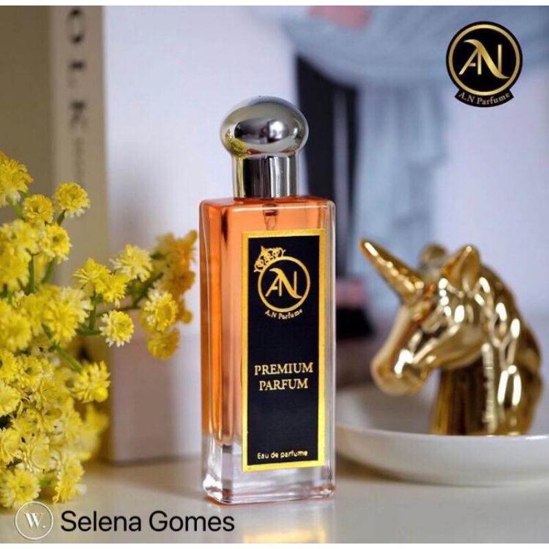 selena gomes an parfum by anita tlb