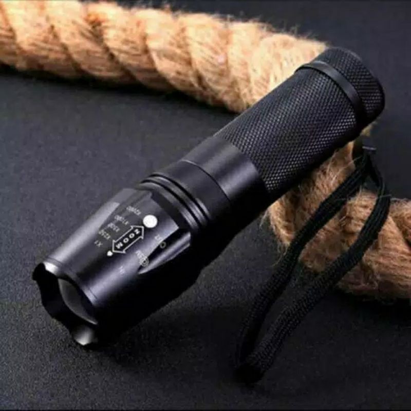 Senter SWAT Police LED Cree T6 Zoom