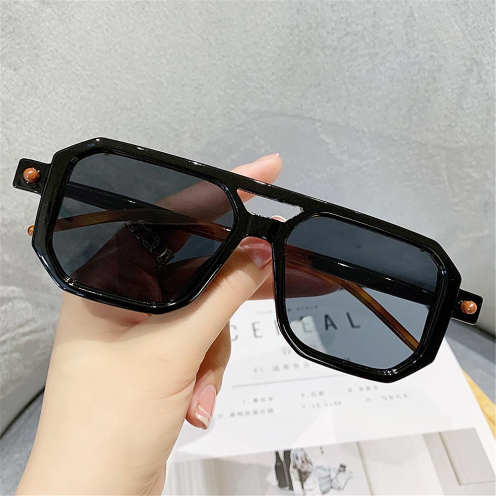 Lily Kacamata Hitam Wanita Retro Uv400 Street Wear Eyewear Sun Glasses
