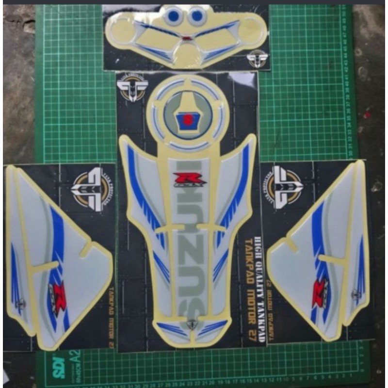 Sticker Tankpad Resin Timbul Untuk Suzuki GSX R 150