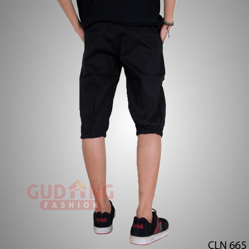 Celana Jogger Pendek Cowok - CLN 665