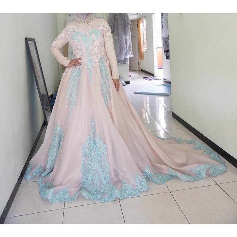 CUCI GUDANG Gaun weeding dress pengantin Preloved / second by. Kiki Mahendra pernikahan syar’i full payet premium size XS-S , Gamis Walimah