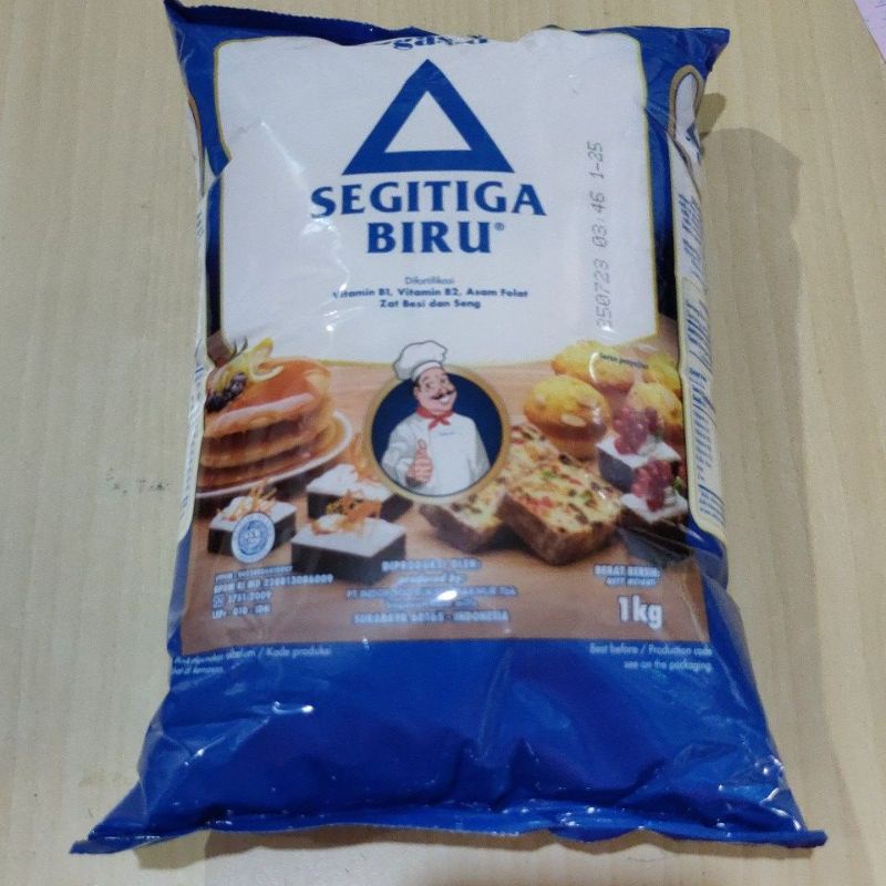 

Tepung Segitiga Biru Premium 1kg