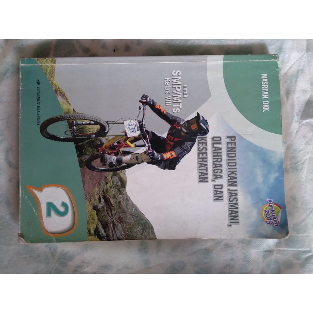 Buku PJOK untuk SMP/MTs Kelas 8 Kurikulum 2013 ERLANGGA