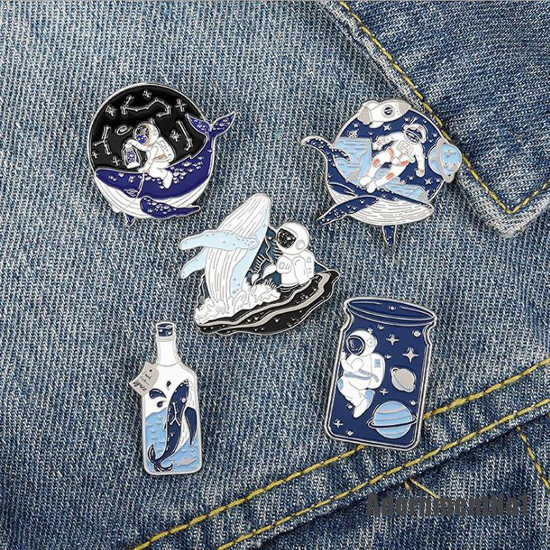 (Adornmentno1) 1pc Bros Pin Enamel Bentuk Astronot Whale