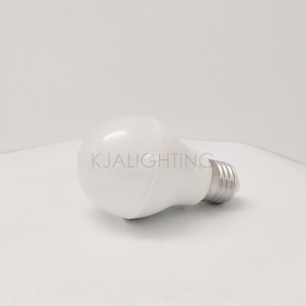 Lampu LED Philips Essential 7w 7 watt