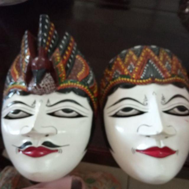 1 Sett Topeng Kayu Painting Rama Shinta Spr01 15x8x21 Cm