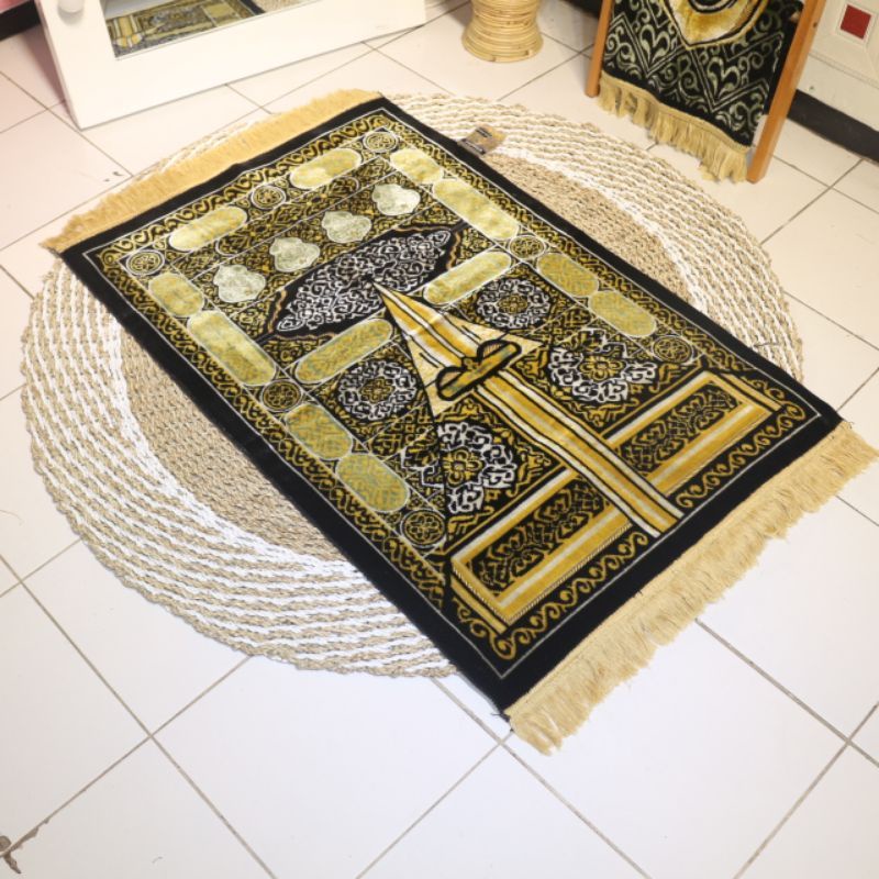 SAJADAH TURKY HITAM KISWAH TEBAL LEMBUT SAJADAH PREMIUM LIMITED EDITION SAJADAH DEWASA UKURAN 70×110 CM