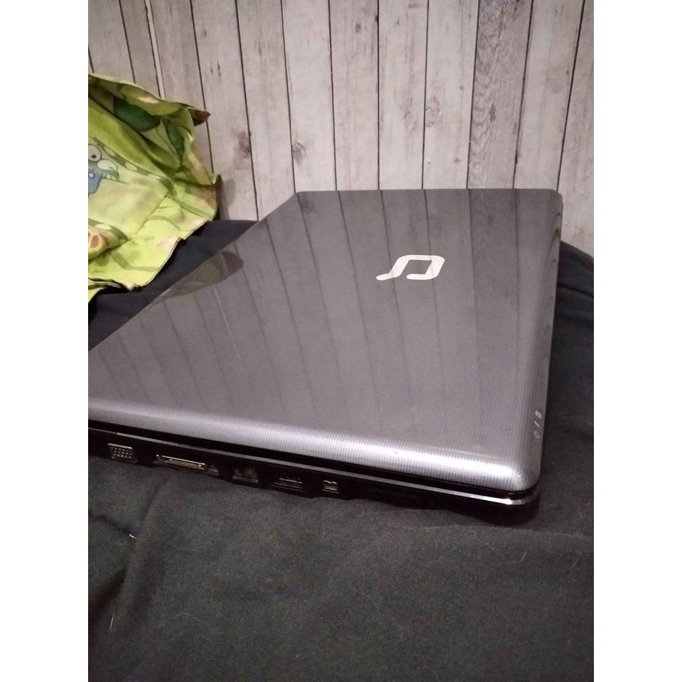 Laptop Compaq Presario V3700